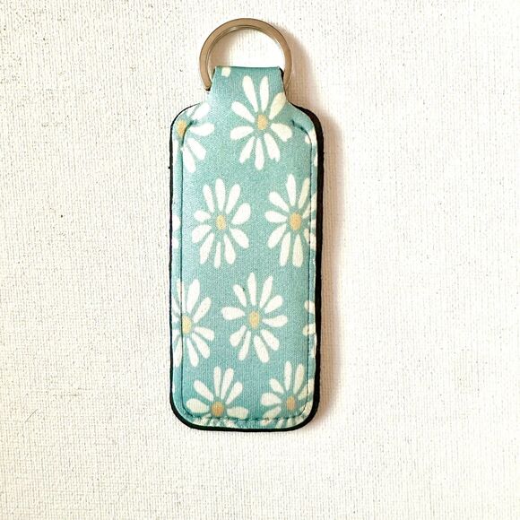 Daisies Chapstick Holder Keychain Ring / Boho Lip Balm Holder Accessory - Picture 3 of 3